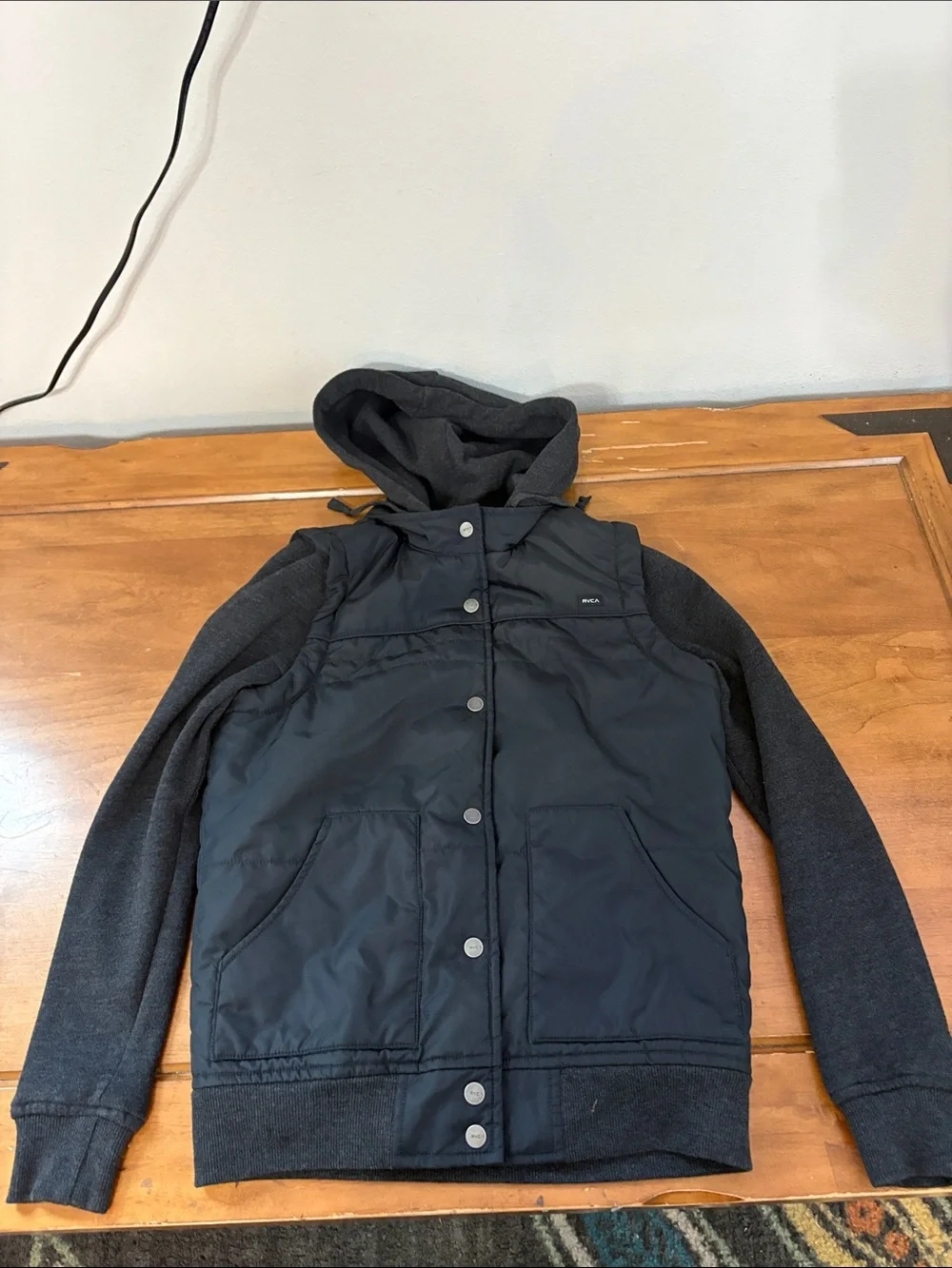 RVCA Men's Black Quilted Hooded Puffer with Knit Sleeves Size XS